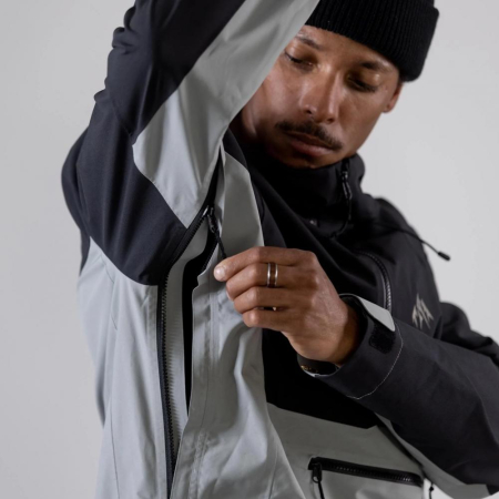 Geaca Jones MOUNTAIN SURF ANORAK FROSTI BLUE [10]