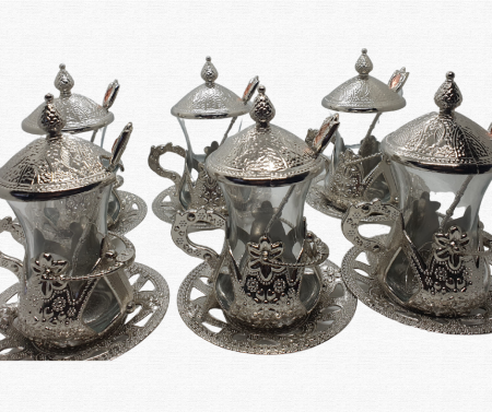 Set 6 cesti ceai turcesc, cu capac,farfurii si lingurite metalice ,Acar,argintii [1]