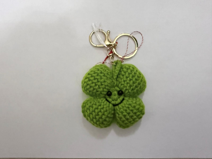 Breloc Trifoi cu Patru Foi – Noroc Croșetat cu Zâmbet [3]