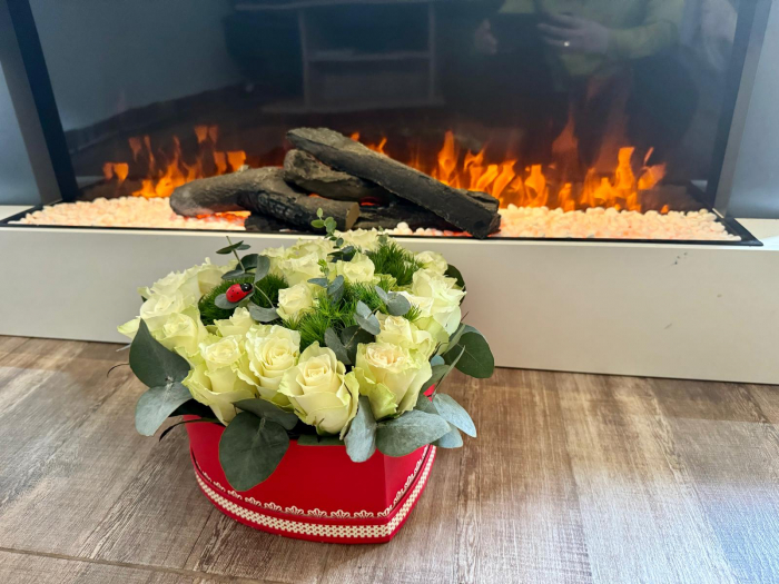 Cutie Trandafiri Albi [2]