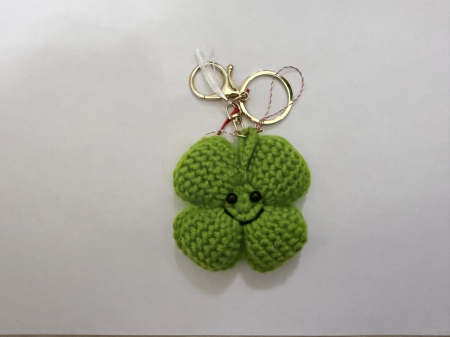 Breloc Trifoi cu Patru Foi – Noroc Croșetat cu Zâmbet [2]