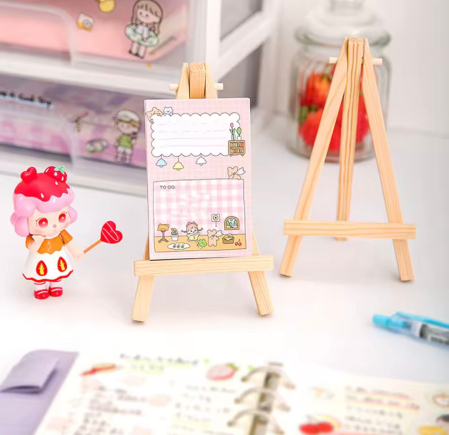 Marturii / Invitatii - Inchiriere suporturi numerotare mese – lemn natural pentru evenimente elegante