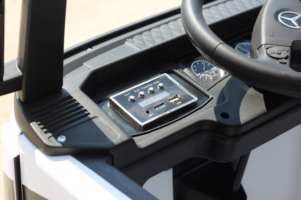 Licensed electric ride-on truck, Mercedes ACTROS, 4x4 180W, 12V, PREMIUM, white [7]