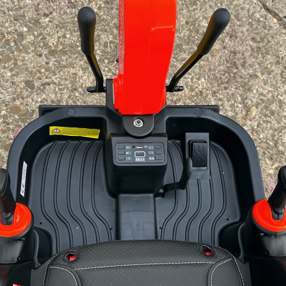 Excavator electric pentru copii model X7 cu scaun tapitat, telecomanda, 110W, 12V, rosu [11]