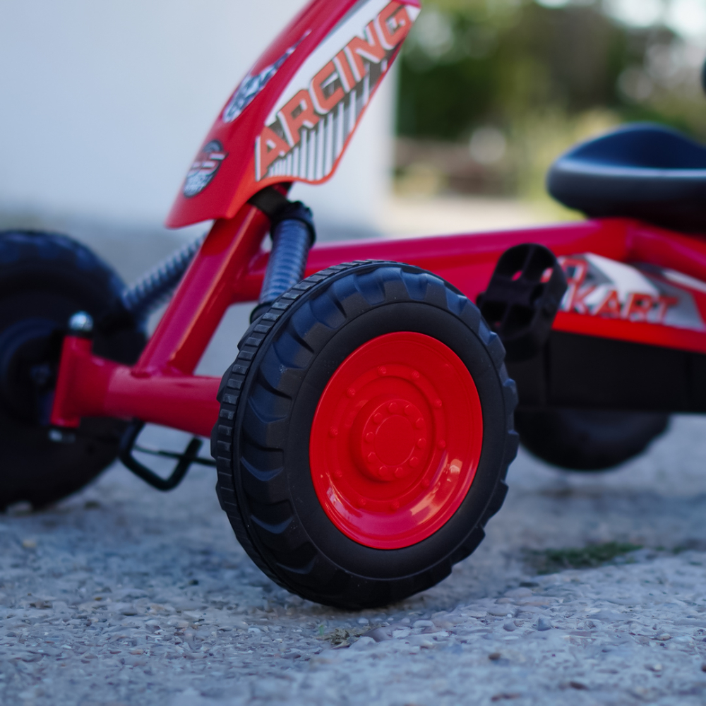 Kart cu pedale pentru copii intre 2 si 6 ani, rosu [10]
