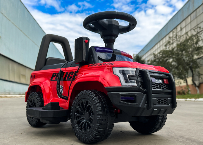 Children's ride on police car, 30W 6V, with megaphone and music player, red [9]