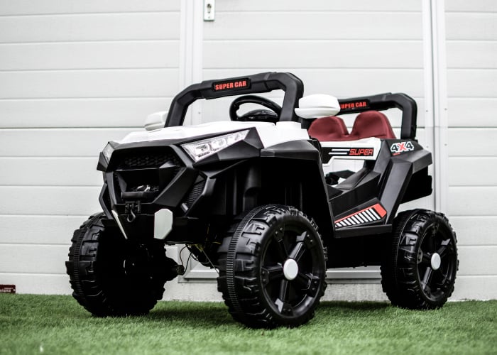 Ride-on electric car, SuperCar 4x4, 100W, 12V, leather seat, music player, white [4]