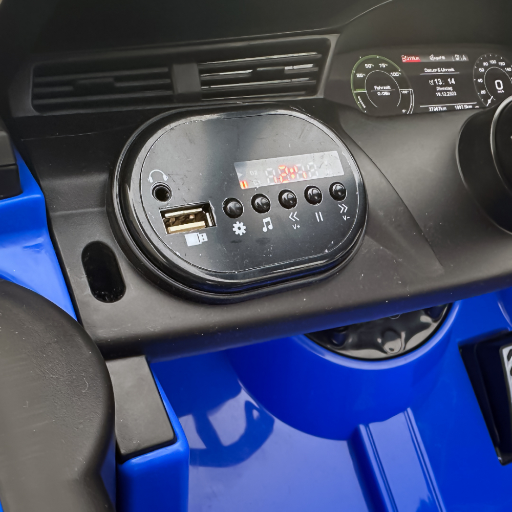 Masinuta electrica copii, Audi SQ8, 70W, 12V, roti moi EVA si scaun tapitat cu piele ecologica, albastra [19]