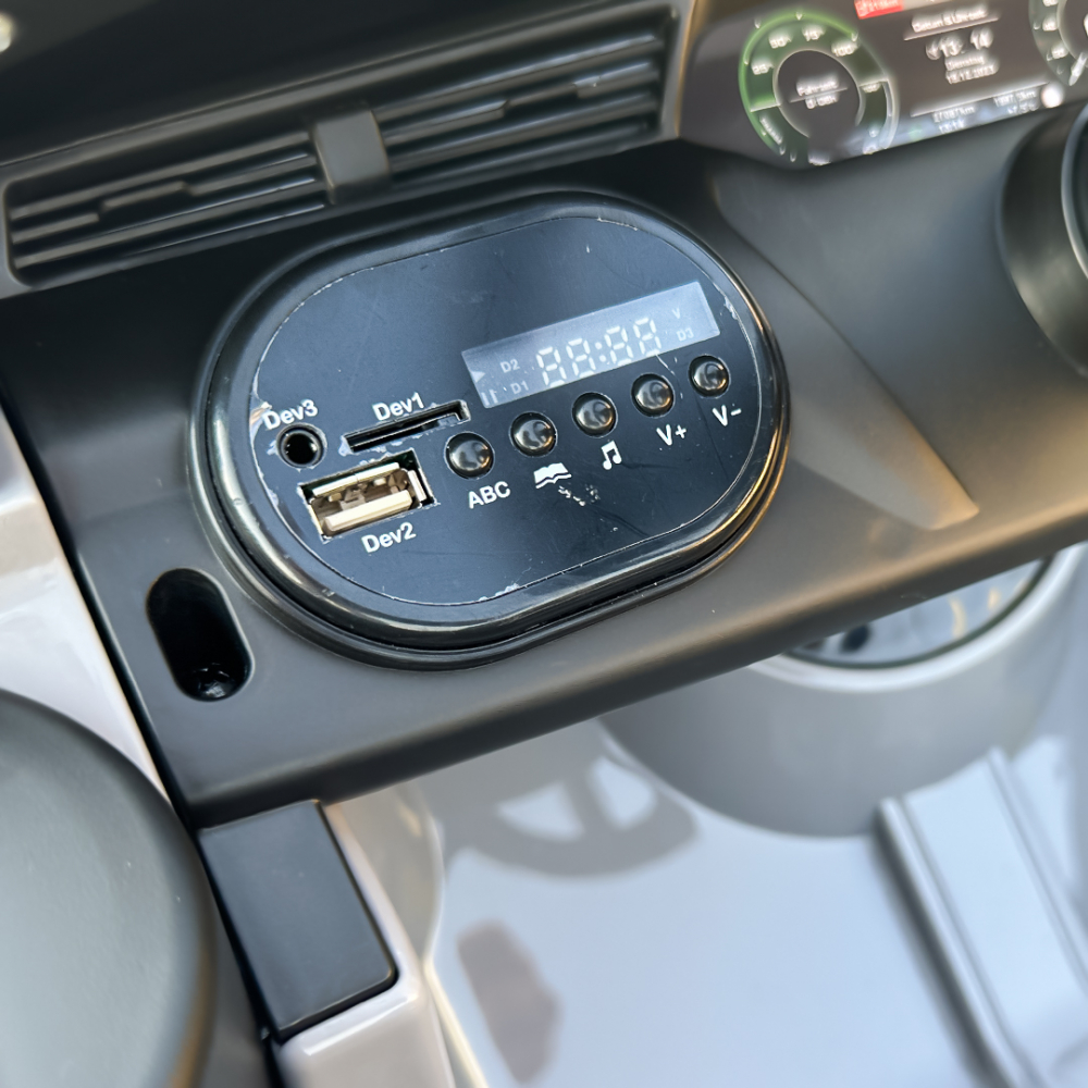 Masinuta electrica copii, Audi SQ8, 70W, 12V, roti moi EVA si scaun tapitat cu piele ecologica, gri [16]