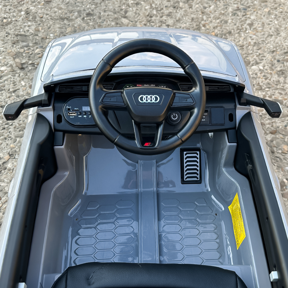 Masinuta electrica copii, Audi SQ8, 70W, 12V, roti moi EVA si scaun tapitat cu piele ecologica, gri [14]