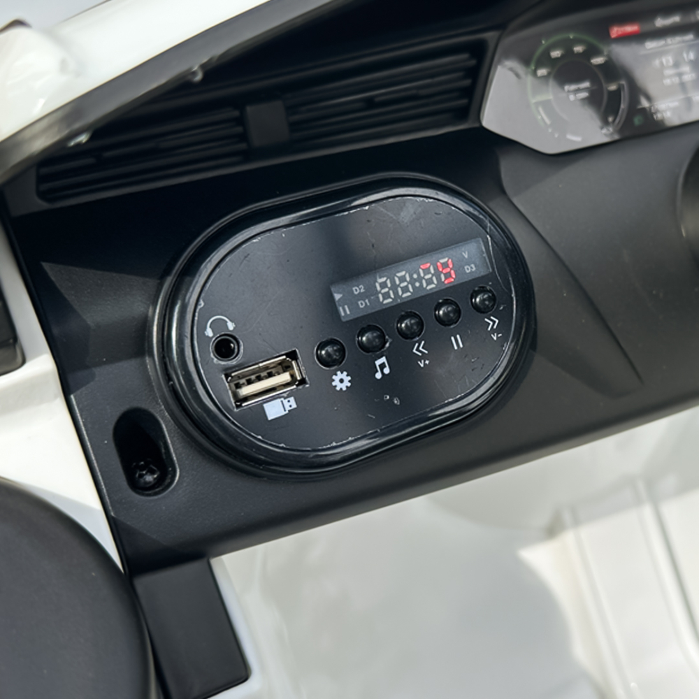 Licensed electric ride-on car for children Audi SQ8, remote control included, 70W, 12V, standard, white [13]