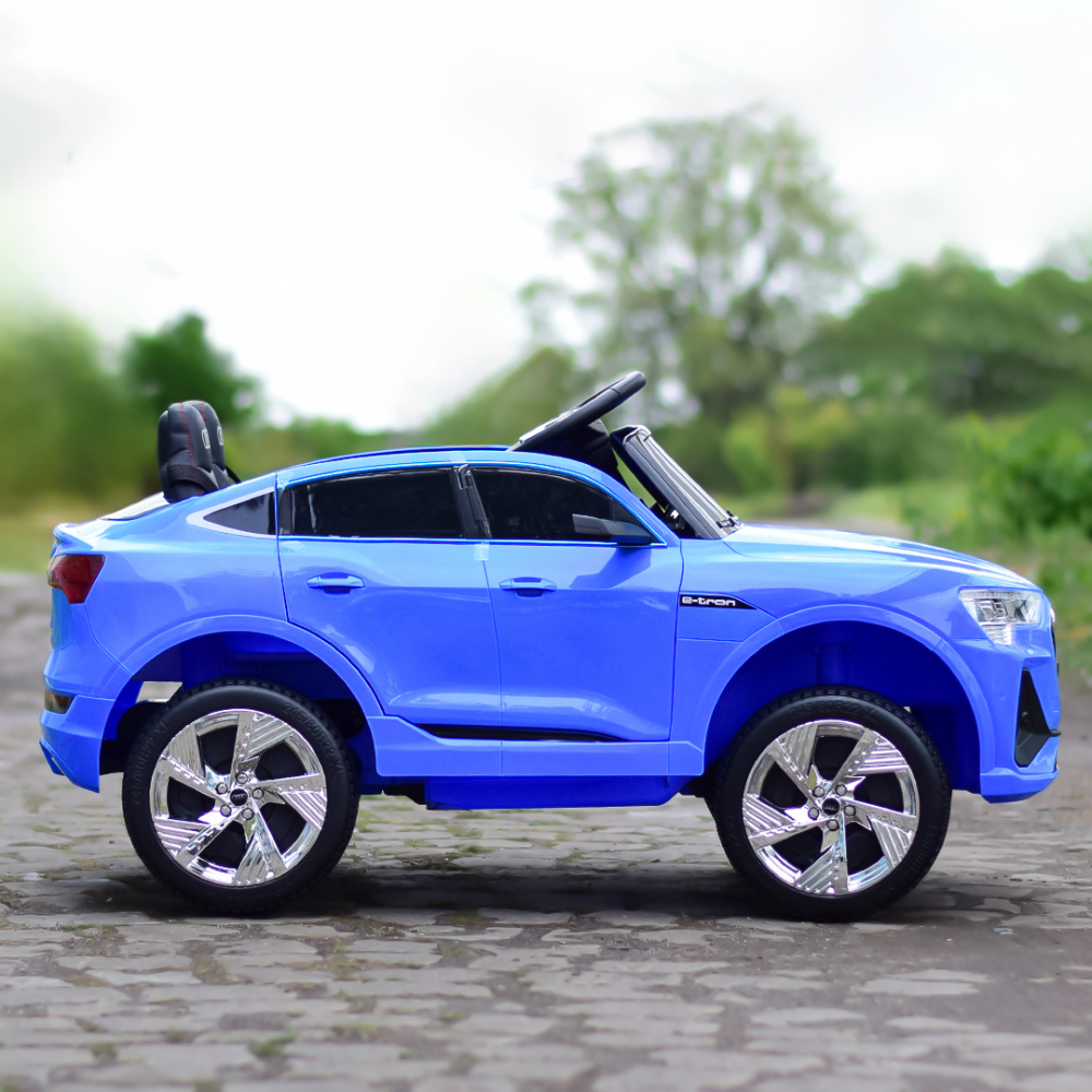 Masinuta electrica cu licenta Audi E-tron Sportback, 4x4, putere 140W, scaun tapitat, albastra [7]