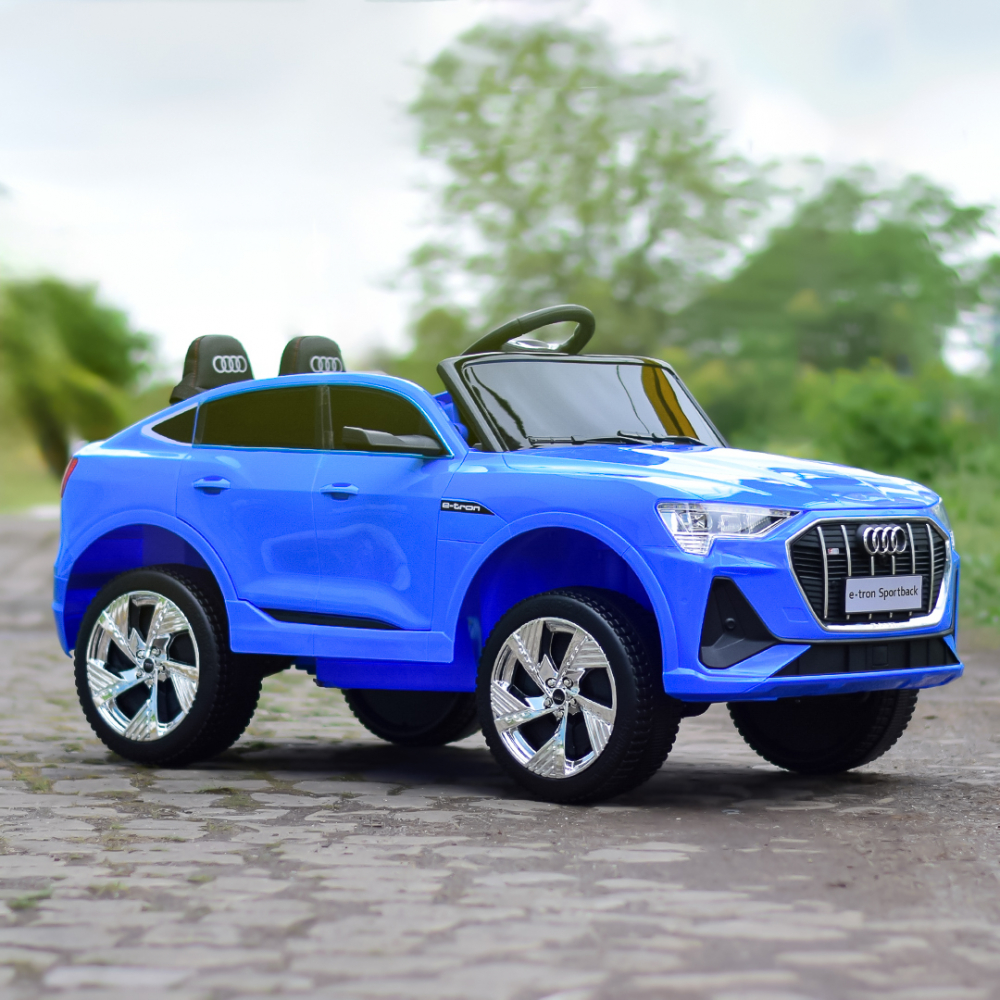 Masinuta electrica cu licenta Audi E-tron Sportback, 4x4, putere 140W, scaun tapitat, albastra [6]