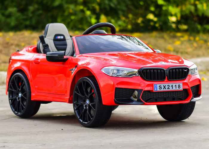 Masinuta electrica cu licenta Bmw M5 Competition, 24V, 500W cu scaun tapitat, editie drift, rosie [11]
