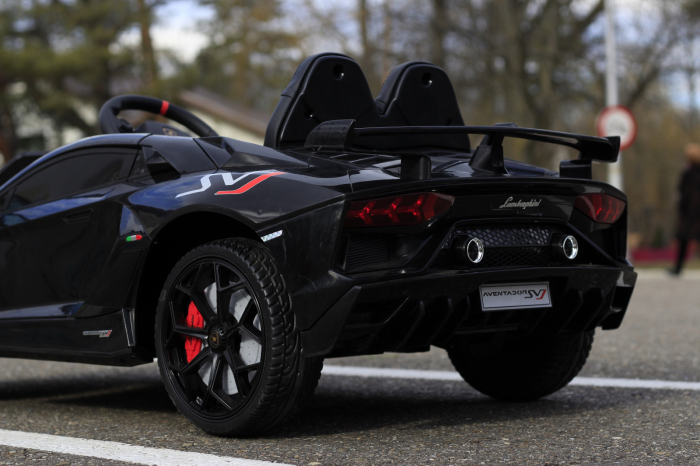 Masinuta electrica Lamborghini Aventador SVJ 90W 12V PREMIUM #Negru [5]