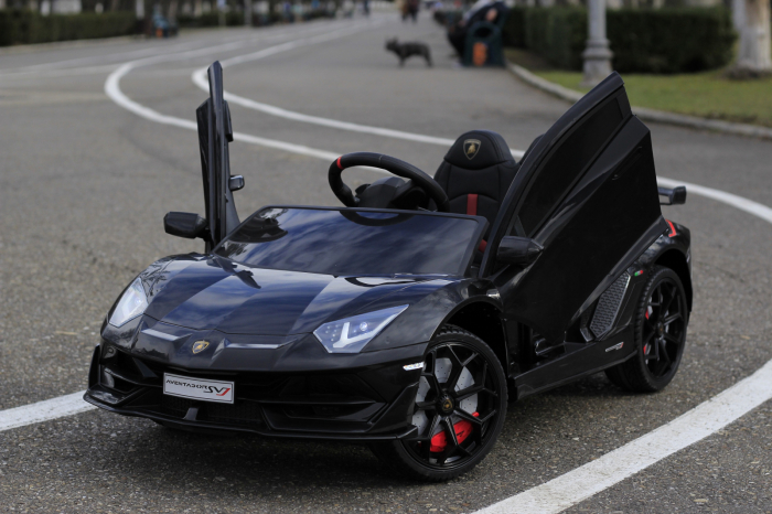 Masinuta electrica Lamborghini Aventador SVJ 90W 12V PREMIUM #Negru [7]