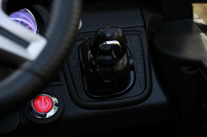 Masinuta electrica pentru copii Mercedes G63, 6x6, putere 270W, echipare DELUXE, Negru [10]