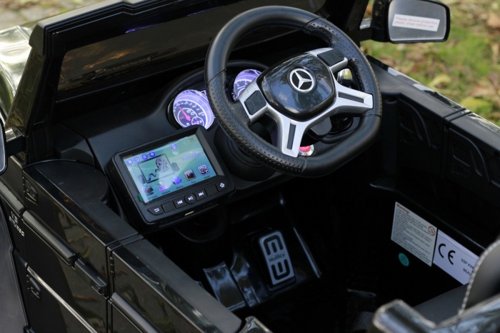 Masinuta electrica pentru copii Mercedes G63, 6x6, putere 270W, echipare DELUXE, Negru [8]