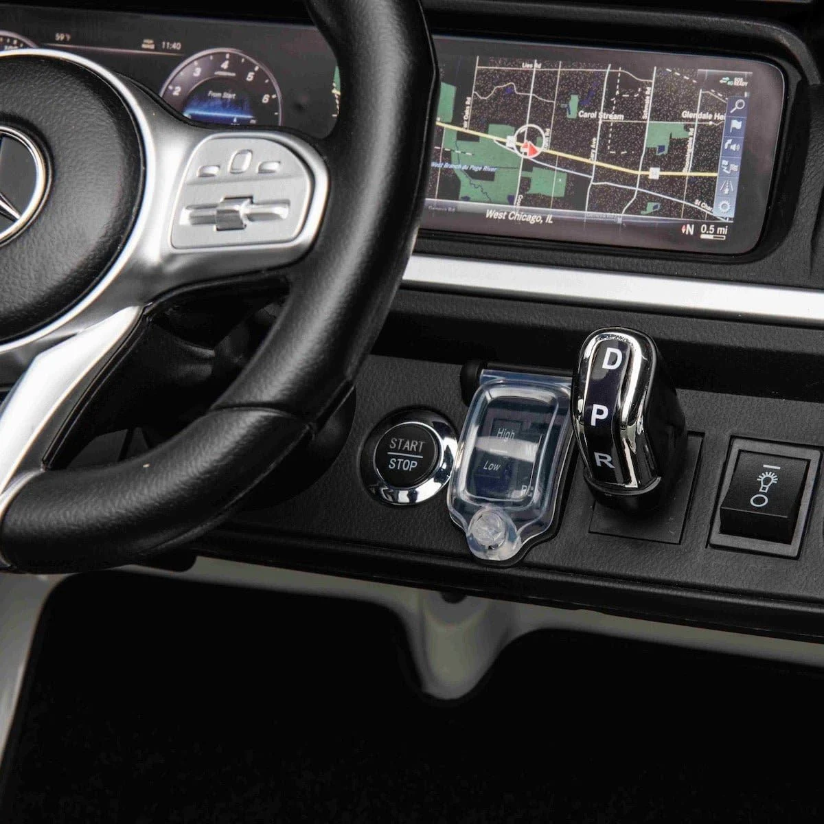 Masinuta electrica Mercedes G63, cu 2 locuri, 4x4, 800W, 24V 14Ah, MP4, neagra [5]