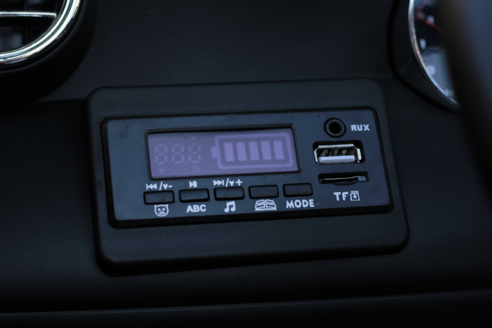 Masinuta electrica copii Mercedes GLC63s AMG, 12V, 4x4, 180W, premium, black [8]