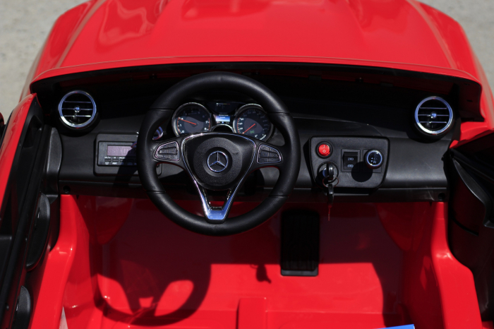 Children's ride-on electric car Mercedes GLC63S AMG XXL, 4x4, 180W, PREMIUM, red [9]