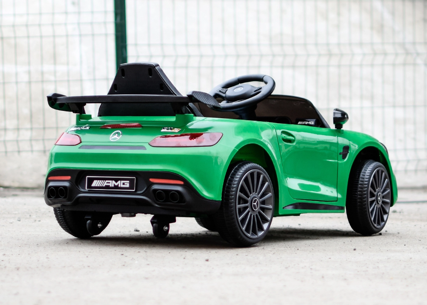 Masinuta electrica pentru copii cu licenta Mercedes-Benz AMG GT-R, 50W 12V, verde [20]