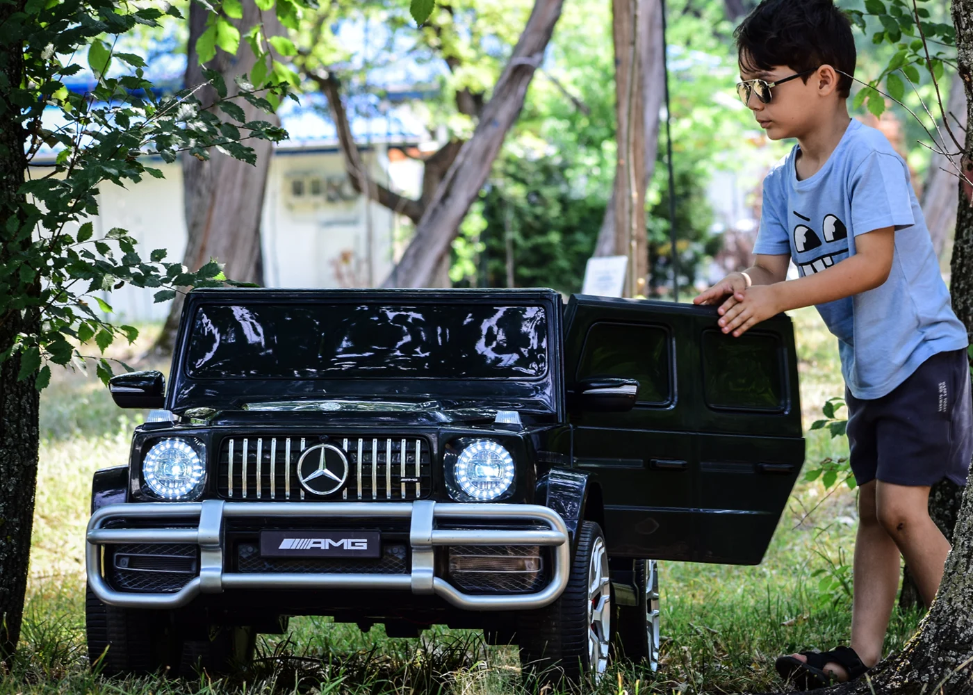 Licensed ride-on car for children Mercedes G63 XXL, 2 seats, 4x4, 180W, 12V, premium, black [3]