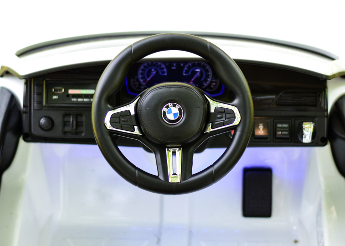 Electric ride-on car for children + hoverboard for parents, BMW M5 Competition 24V 14Ah premium, white [12]