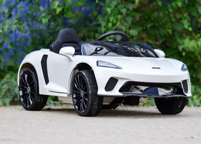 Masinuta electrica pentru copii McLaren GT 70W 12V, butterfly doors, alba [22]