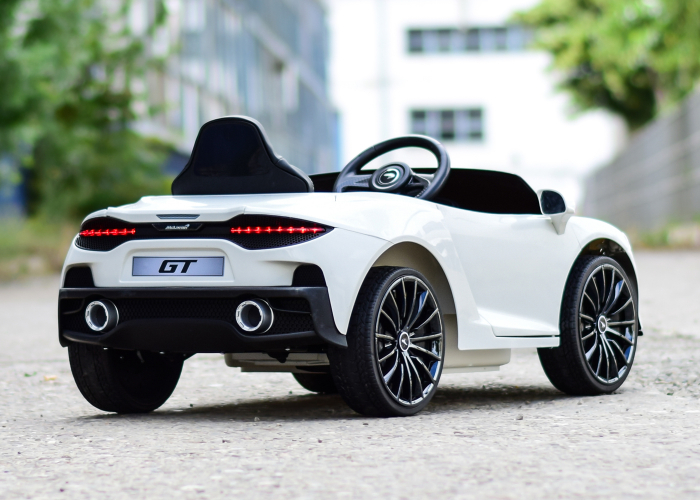Masinuta electrica pentru copii McLaren GT 70W 12V, butterfly doors, alba [16]