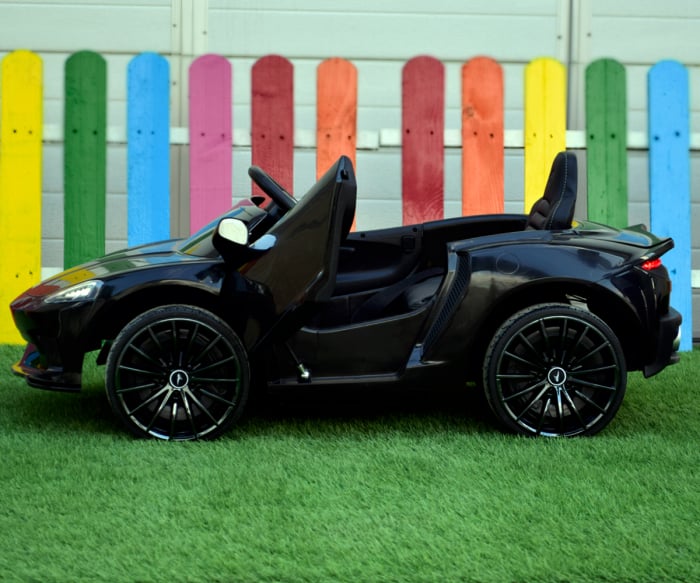 Masinuta electrica pentru copii McLaren GT 70W 12V, butterfly doors, neagra [3]