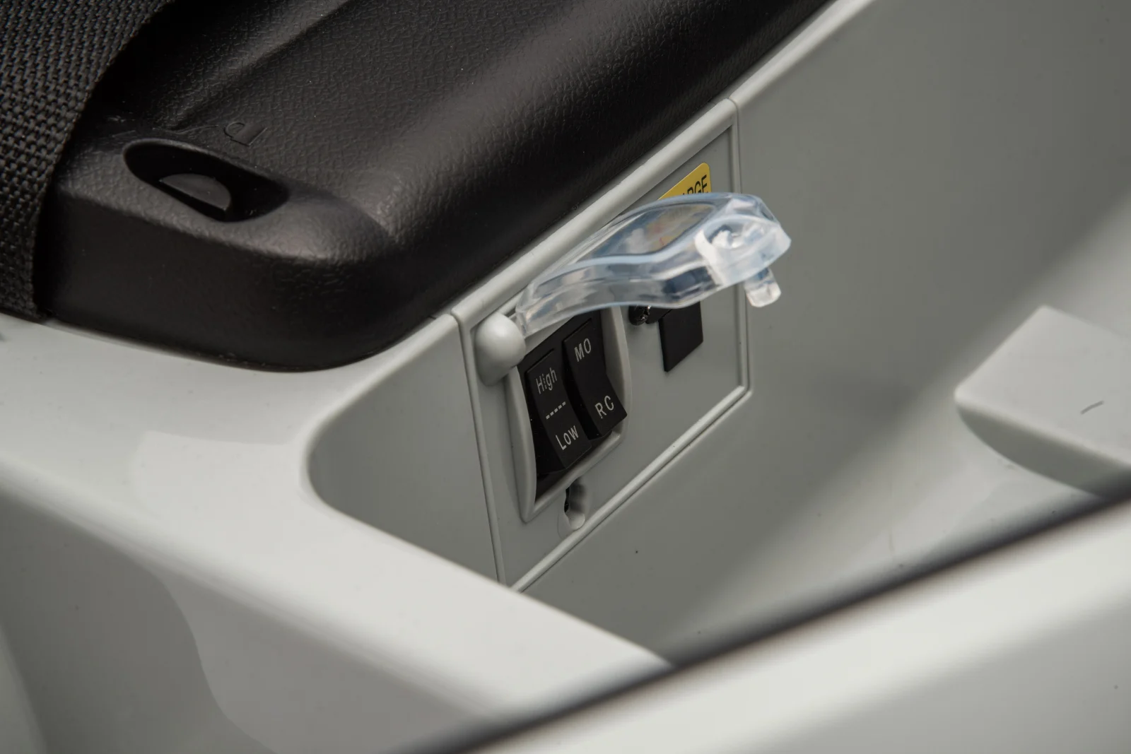Masinuta electrica pentru copii, Porsche Macan, 140W 12V, premium, gri [12]