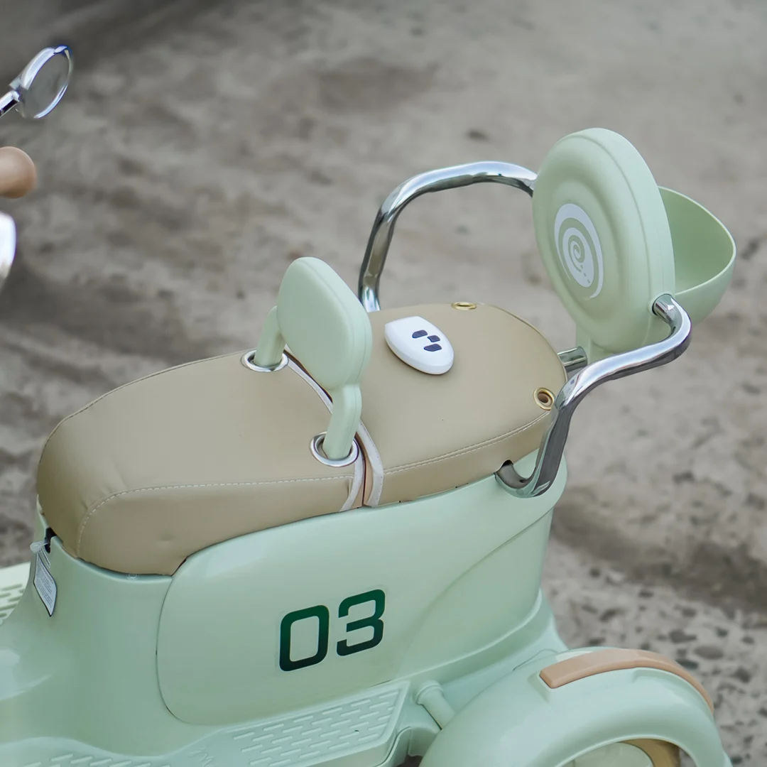 Electric Scooter for Kids , 3 Wheels, 2 Seats, Remote Control, 70W, Green [7]