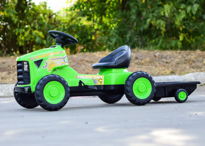Ride on tractor with pedals for children 3-8 years, model G206, green [3]