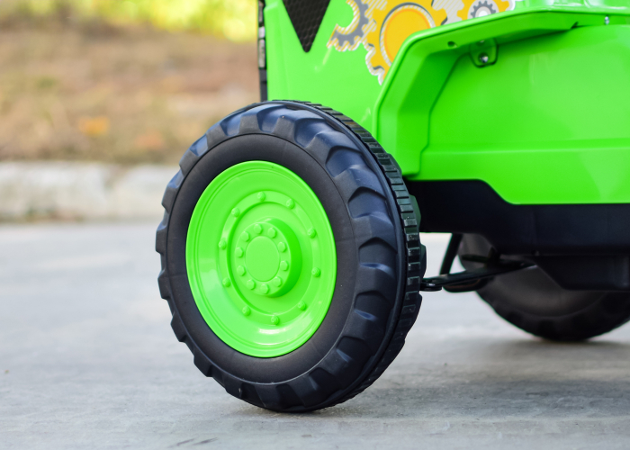 Ride on tractor with pedals for children 3-8 years, model G206, green [5]