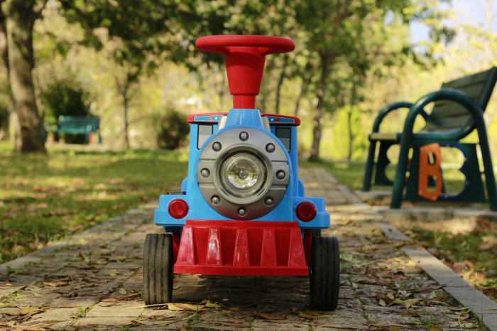 Electric ride on train SX1919 for 2 children, removable 12V battery, 90W, soft wheels, music player, blue [3]