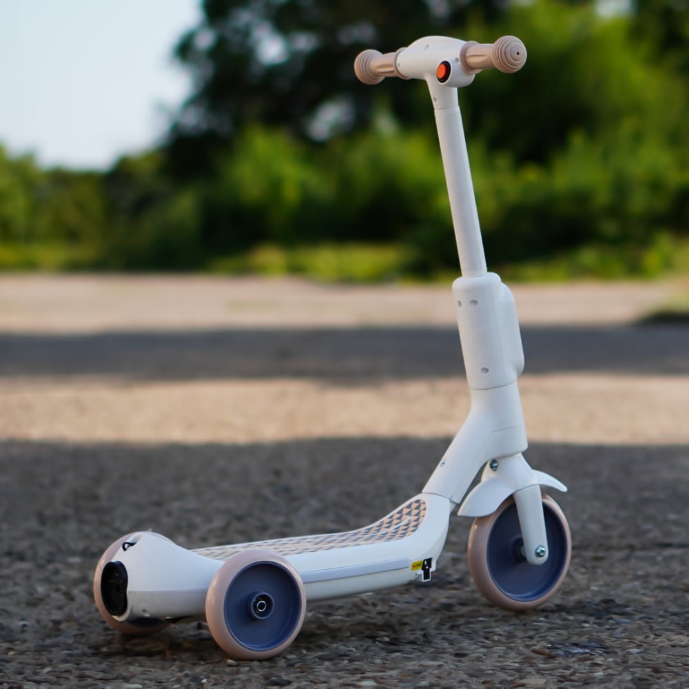 Electric scooter with lights for children, 3 wheels, stable, Aquamist, 30W, 6V 4.5Ah, white [9]