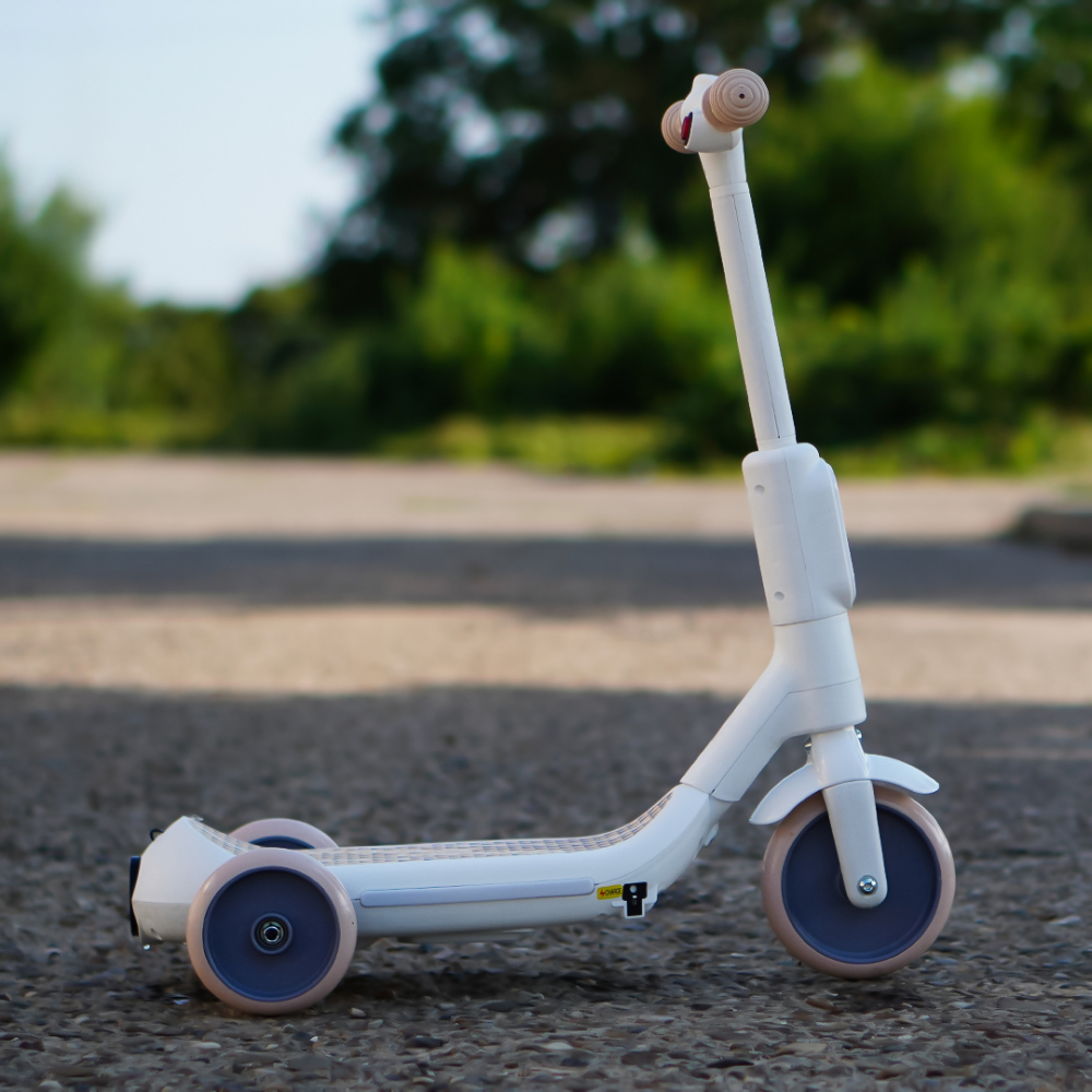Electric scooter with lights for children, 3 wheels, stable, Aquamist, 30W, 6V 4.5Ah, white [10]