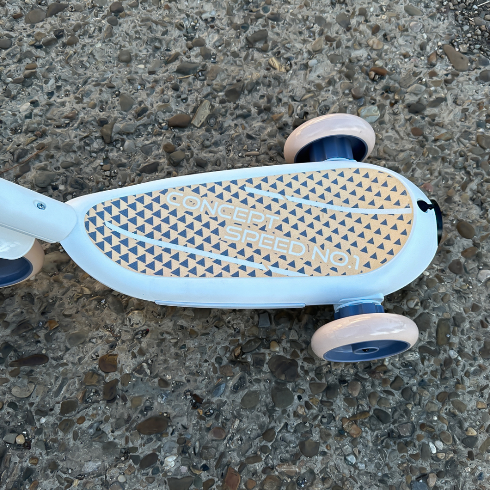 Electric scooter with lights for children, 3 wheels, stable, Aquamist, 30W, 6V 4.5Ah, white [17]