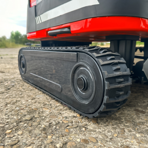 Excavator electric pentru copii model X7 cu scaun tapitat, telecomanda, 110W, 12V, rosu [13]