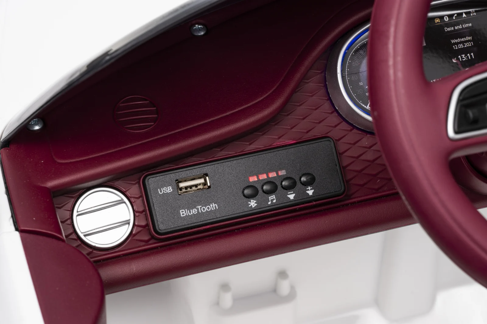 Bentley Bentayga S 4x4 Electric Ride-On Car for Children, 120W, 12V, Premium Edition, white [11]