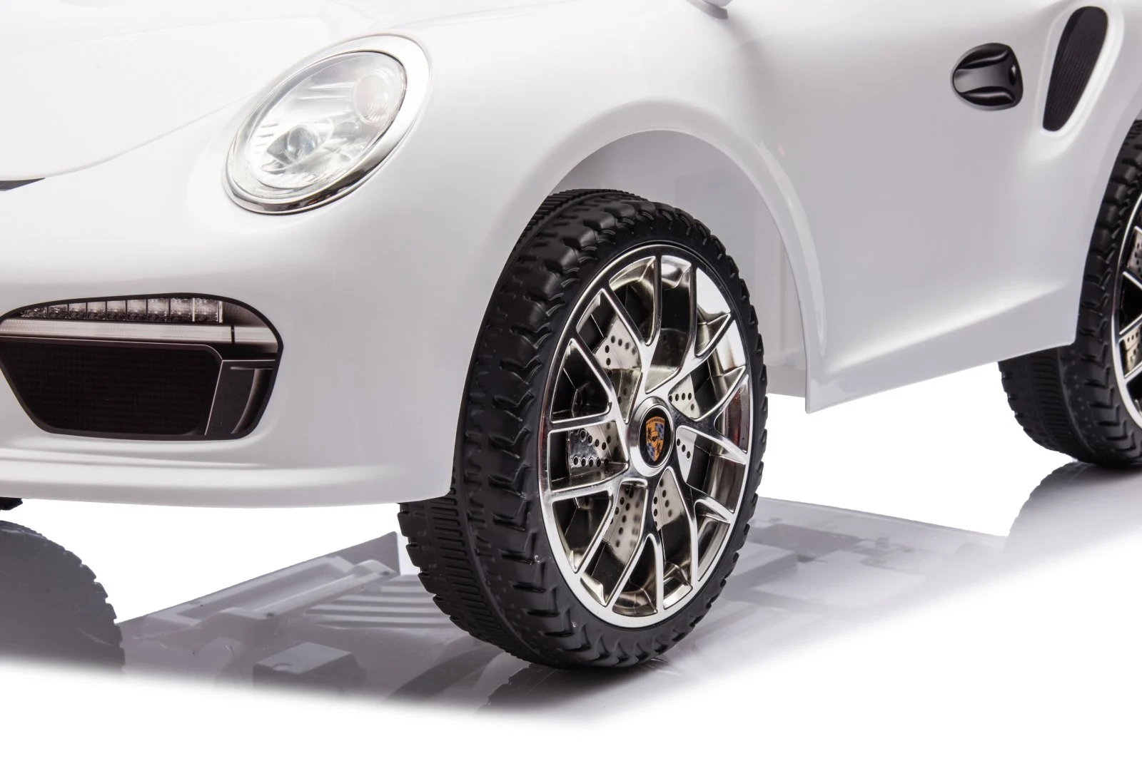 Masinuta electrica copii 2-5 ani, RUF CTR 3 70W 12V, premium, alba [7]