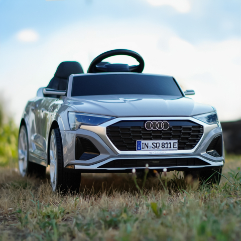 Masinuta electrica copii, Audi SQ8, 70W, 12V, roti moi EVA si scaun tapitat cu piele ecologica, gri [1]