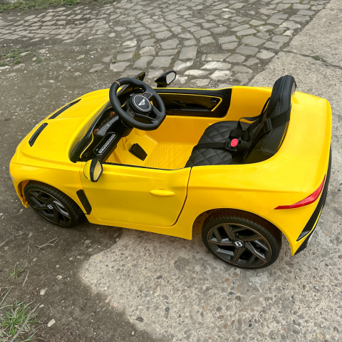 Lincesed ride-on car for children Bentley Bacalar, 4x4, 120W, 12V, Premium, yellow [10]