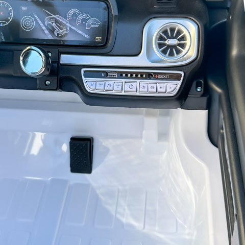 Masinuta electrica copii Mercedes G63 XXL, cu 2 locuri, 4x4, 180W 12V, premium, alba [9]