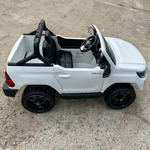Licensed ride-on car Toyota Hilux 2020, 4x4 180W 12V 14Ah, premium, white [15]
