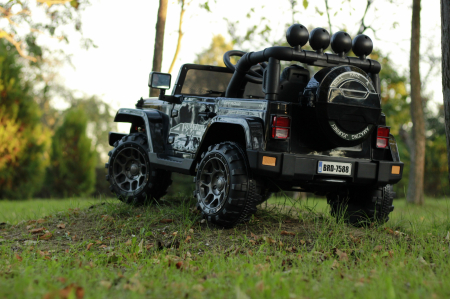 Kinderauto BJ7588 Ride-On off road car for children, 90W, 12V, leather seat, black [4]