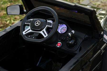 Masinuta electrica pentru copii Mercedes G63, 6x6, putere 270W, echipare DELUXE, Negru [8]