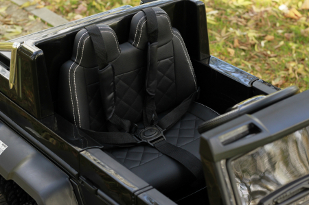 Masinuta electrica pentru copii Mercedes G63, 6x6, putere 270W, echipare DELUXE, Negru [15]
