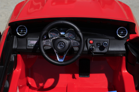 Children's ride-on electric car Mercedes GLC63S AMG XXL, 4x4, 180W, PREMIUM, red [8]